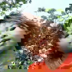 Bow Satinee profile icon