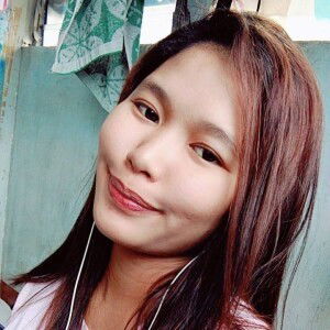 Abhiegail Villafuerte Magtagad profile icon