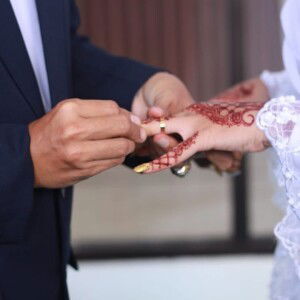 Ikhwatika Utami profile icon