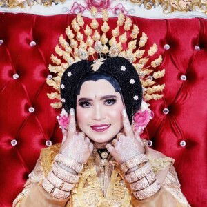 Sunarti Dampang profile icon