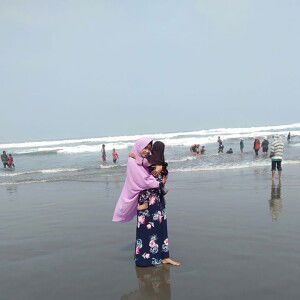 Esti Setya NiNsih profile icon