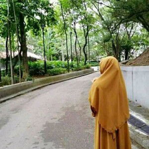 Sri Febrianingsih profile icon