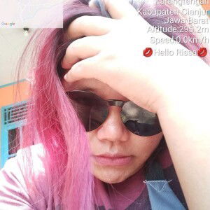 Risa Rosiana profile icon