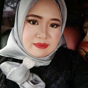 Nur Atifa profile icon