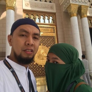 Ari Kurnia Lestari profile icon
