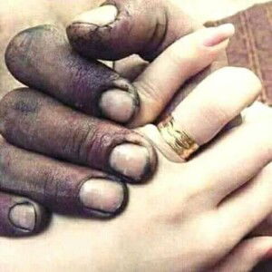 ايات المحبة محبتي إليك profile icon