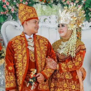 Dewi Lutfi profile icon