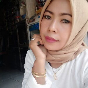 Rosalia Tarisa profile icon