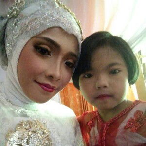 Fitri Khoirun Nisa profile icon