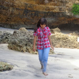 ayu tyas profile icon