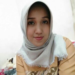 Istiari Hardini profile icon