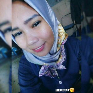 Putrii Fitriana profile icon