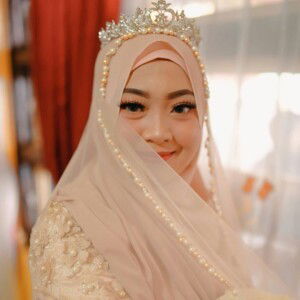 Mega Juniar profile icon