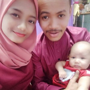 Intan Safinas profile icon