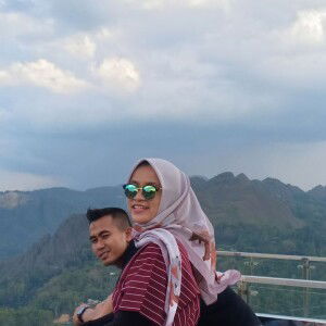 Aini Rosmaniar profile icon