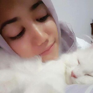 Sari Ardiyanti profile icon