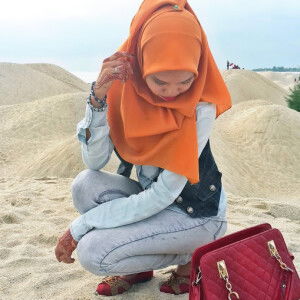 leeyana hanif profile icon