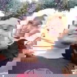 Ari Widya Sari profile icon