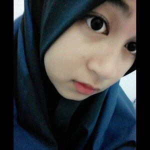 Indah Khosyatillah profile icon