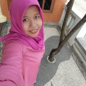 Tutik Rosydtn profile icon