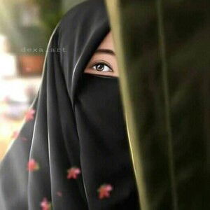 Riesha Pertiwi profile icon