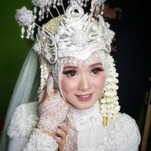 Uzii Wardani profile icon