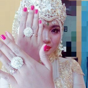 Rizky Nia profile icon