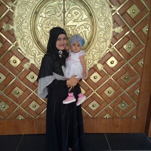 Riri Khairiyah profile icon