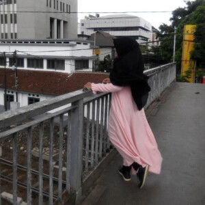 Rini Lesmana profile icon