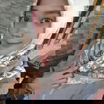 Riskhaa Nur profile icon