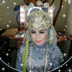 Shiwii Saputri profile icon