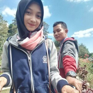 Tina Dwi N profile icon