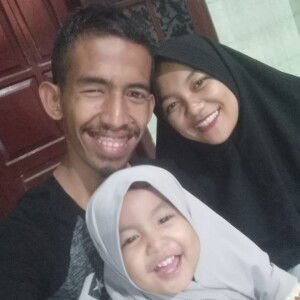 Resti Sri Aryanti profile icon