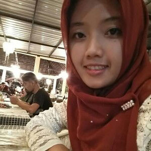 Esthinur Fitrihayati profile icon