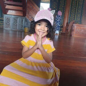 Ritha Syukhrie profile icon