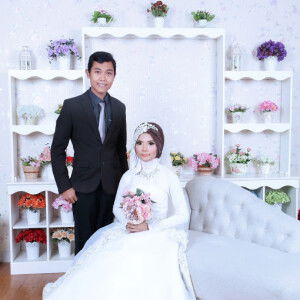 Monika Purwaningtyas profile icon