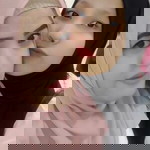 Henny Anita profile icon