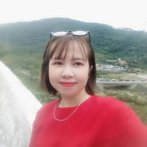 Linh Moon profile icon