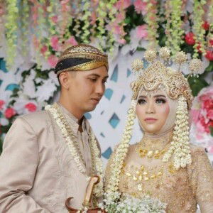 Ayu Ningtyas profile icon