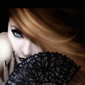 Dewi Cinta profile icon