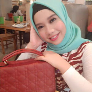 Rika Melinda profile icon