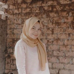 Yeyen Santi Astrianah profile icon