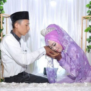 Siti Ayu Lestari profile icon