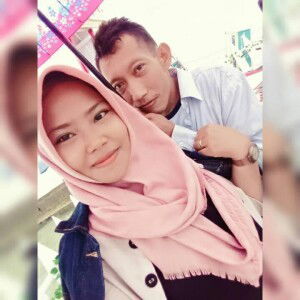 Dewi Rosmiyati profile icon