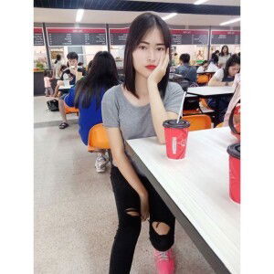 โม ลี่. profile icon