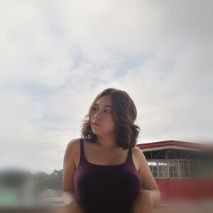 Ella Pollona Leonor profile icon