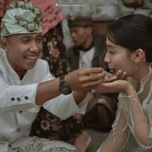 Ratna Dewi Saraswati profile icon