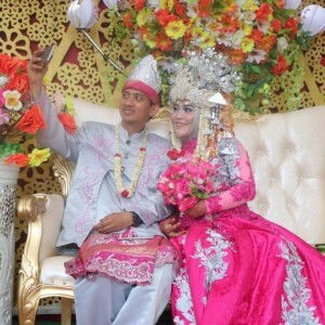 Poppy Puspitatari profile icon