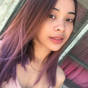 Lovely Leigh profile icon