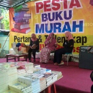 Peni Nur Aisyah profile icon